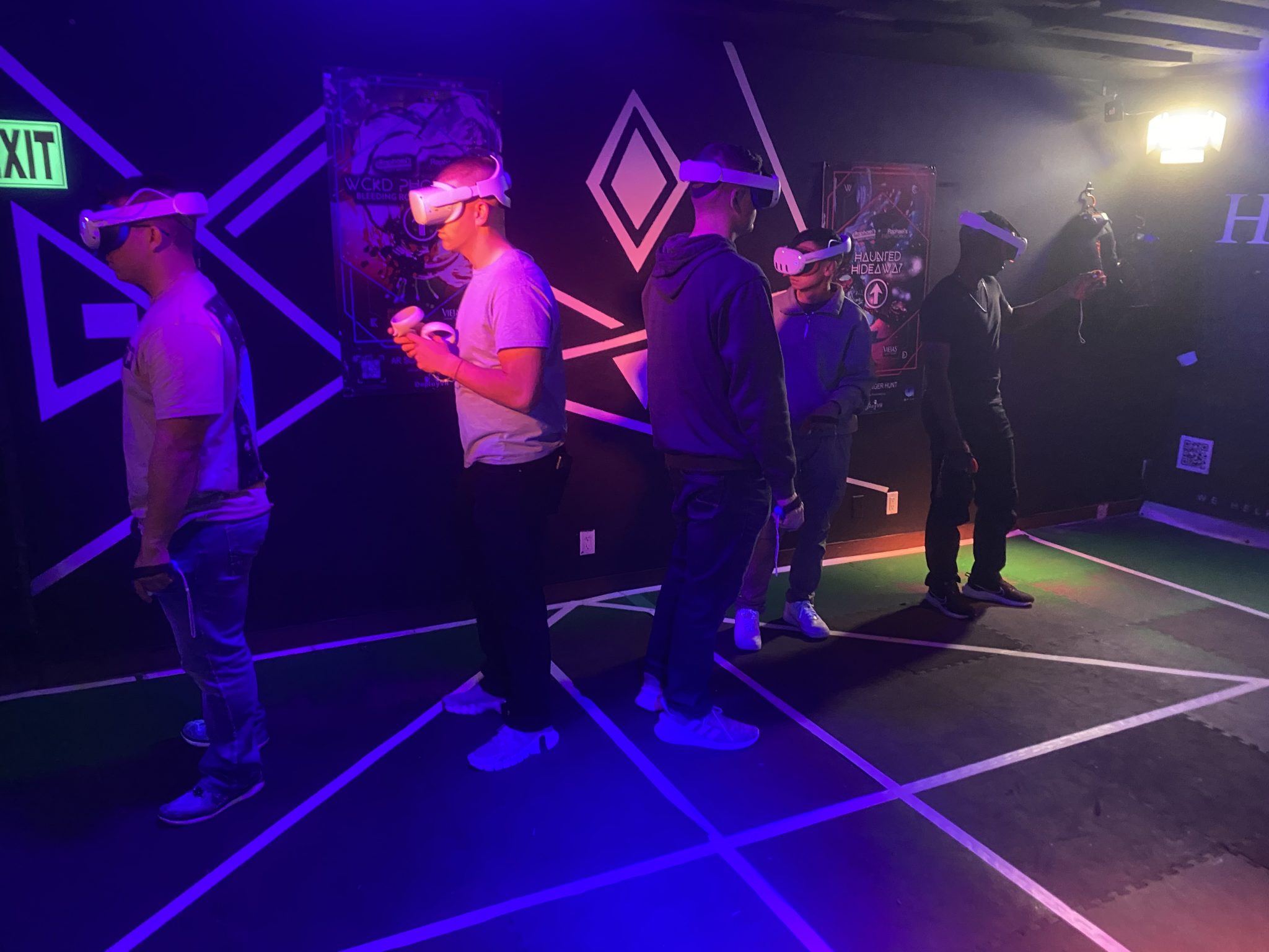 9 Year Old 1.5 Hour Virtual Reality Birthday Party Multiverse Escape